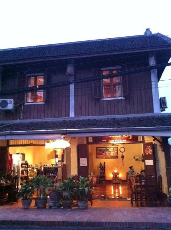 Rimvang Guesthouse Luang Prabang Buitenkant foto