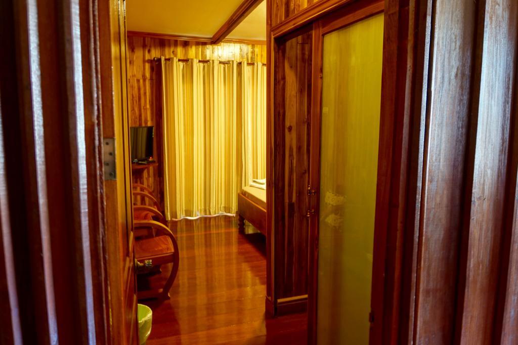 Rimvang Guesthouse Luang Prabang Buitenkant foto